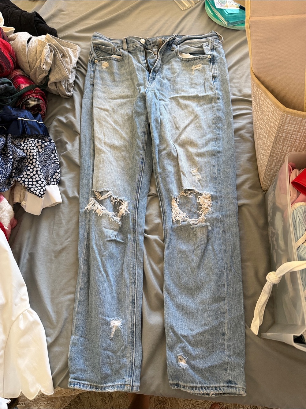 American Eagle Outfitters Light Blue Distressed Straight-Leg Jeans